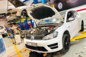Volkswagen-Golf-R-Water-Leakage Volkswagen-Golf-R-Water-Leakage