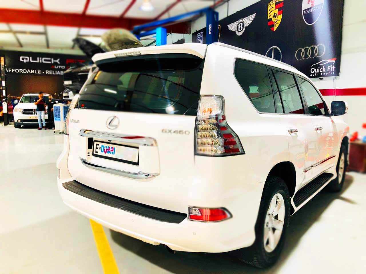 لكزس الخدمة