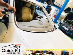 quickfitautos-AutoBodyShop-Portfolio-5 Replacing Windscreen For Lexus At Quick Fit Auto Service Dubai