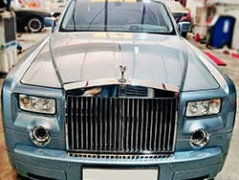 Rolls Royce Phantom Getting A Major Service At Quick Fit