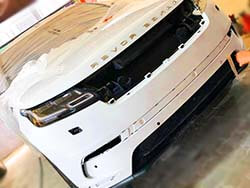 Body And Bumper Repair And Repaint For Range Rover Velar